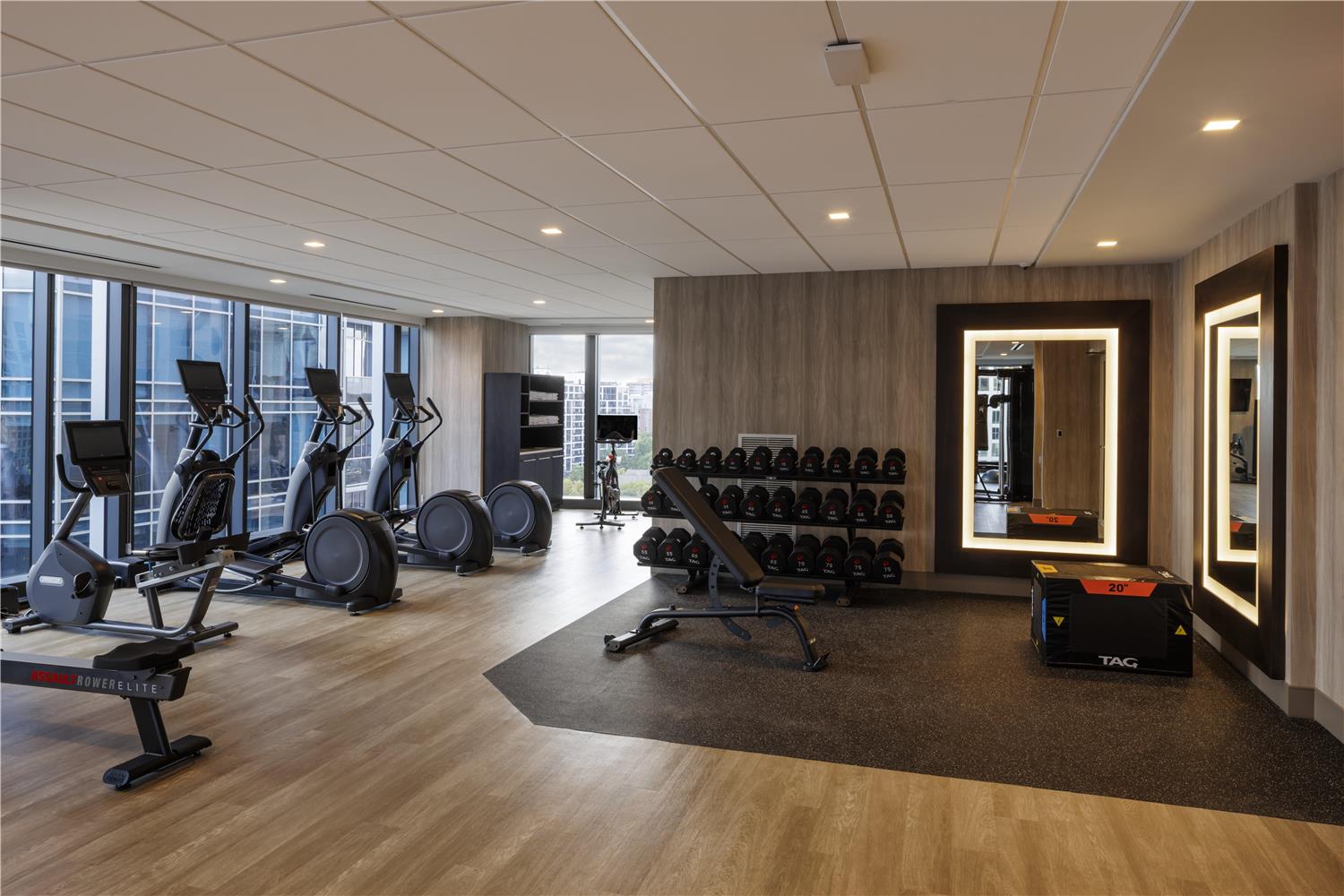Hilton Arlington Rosslyn The Key 23/57
