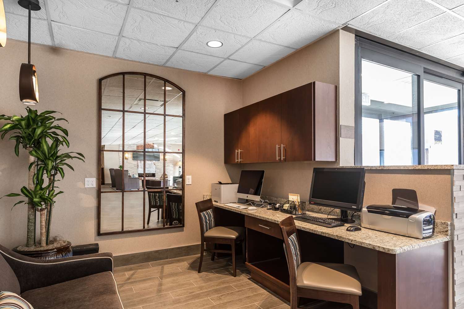 Comfort Inn Bay City-Riverfront 32/36
