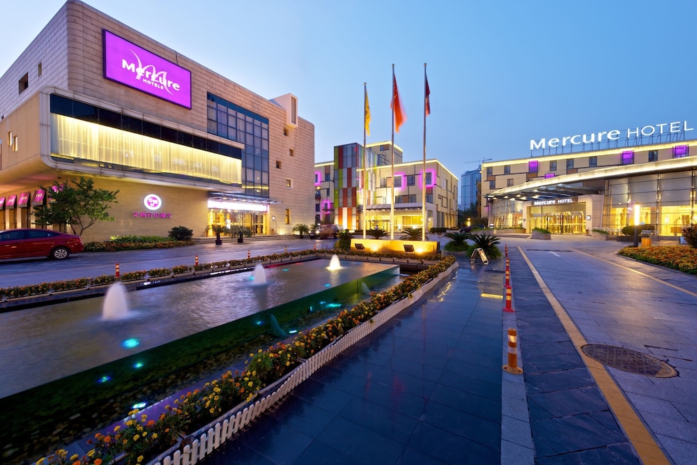 Mercure Beijing Downtown 68/71