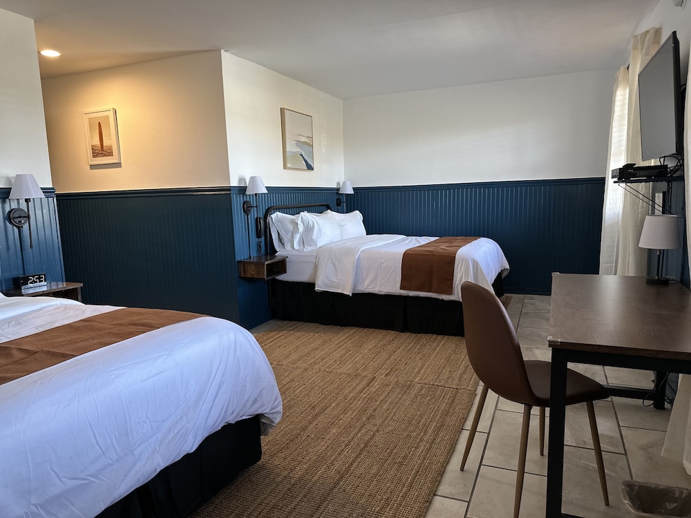 Budget Host East End Hotel In Riverhead 16/38