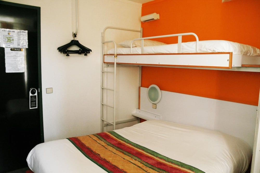 Hôtel Eco Relais Pau Lons 12/29