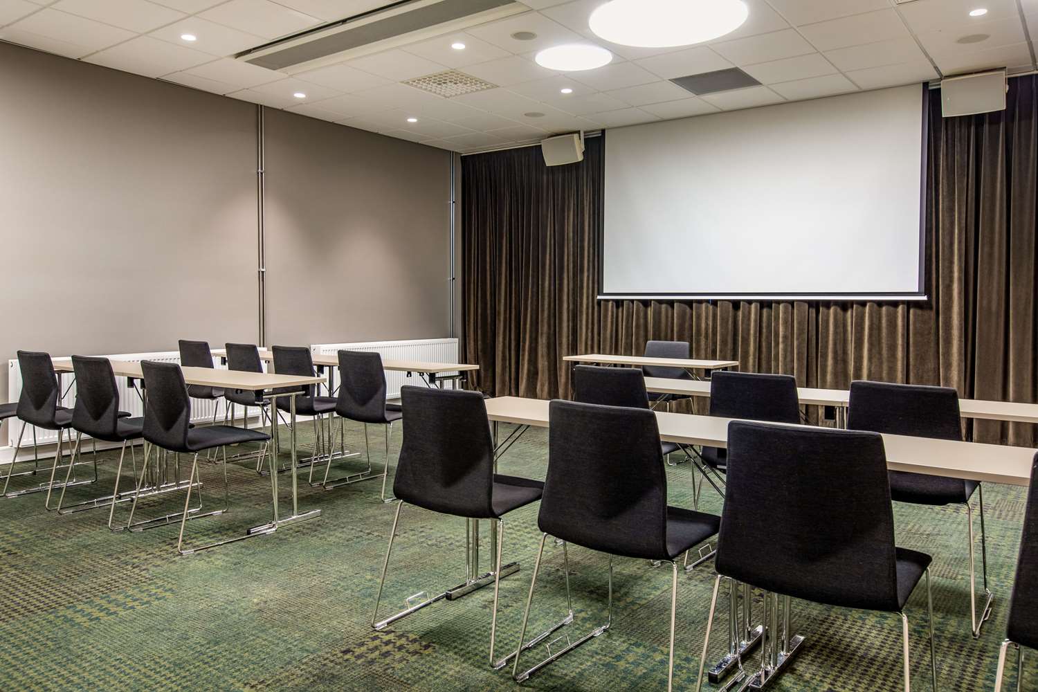 Quality Airport Hotel Gardermoen 59/71