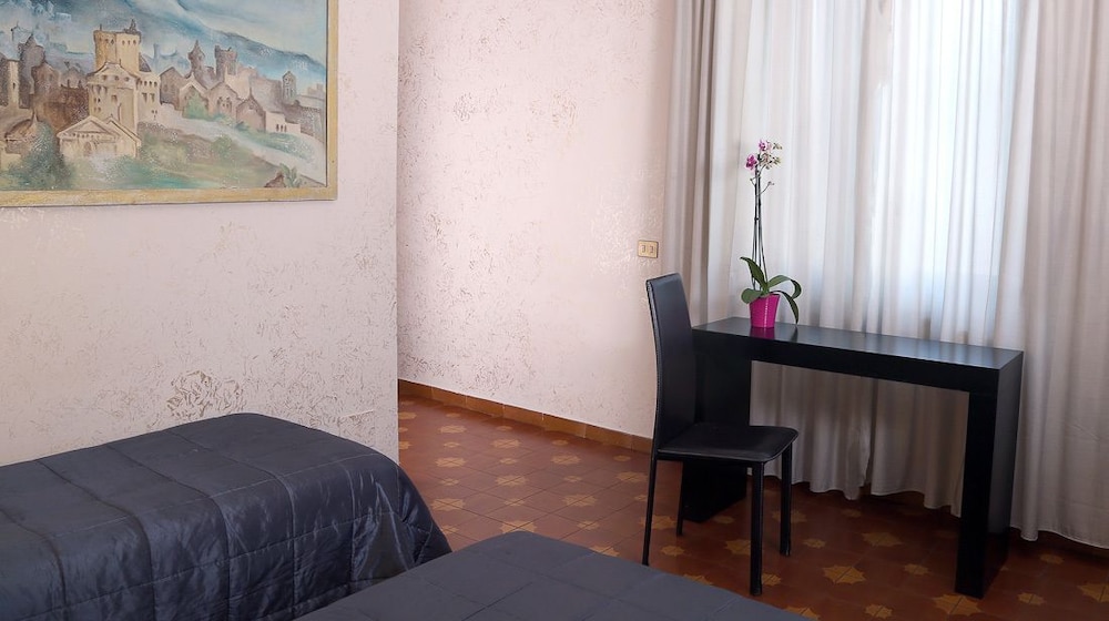Hotel Roma Room 7/50