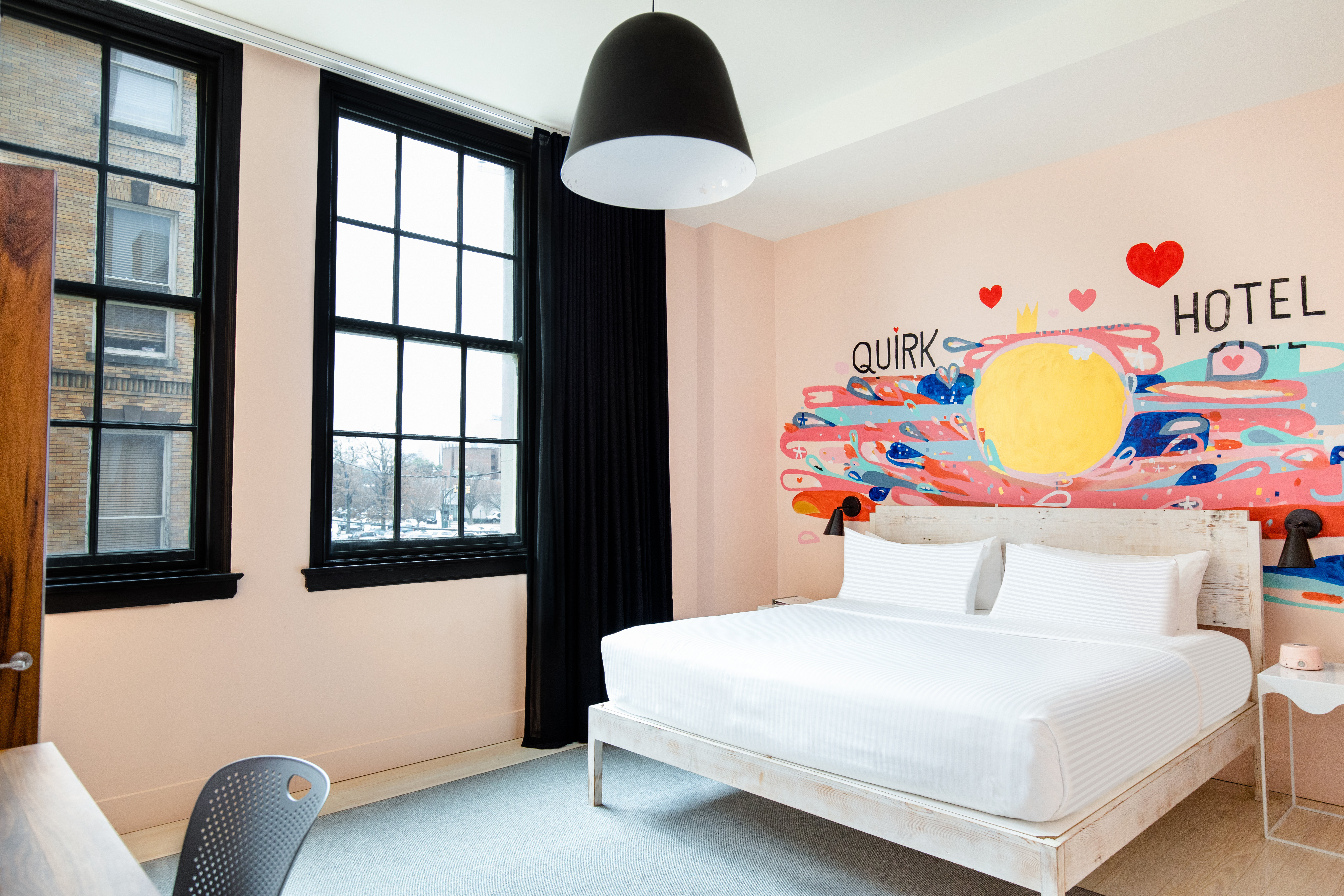 Quirk Hotel 24/85