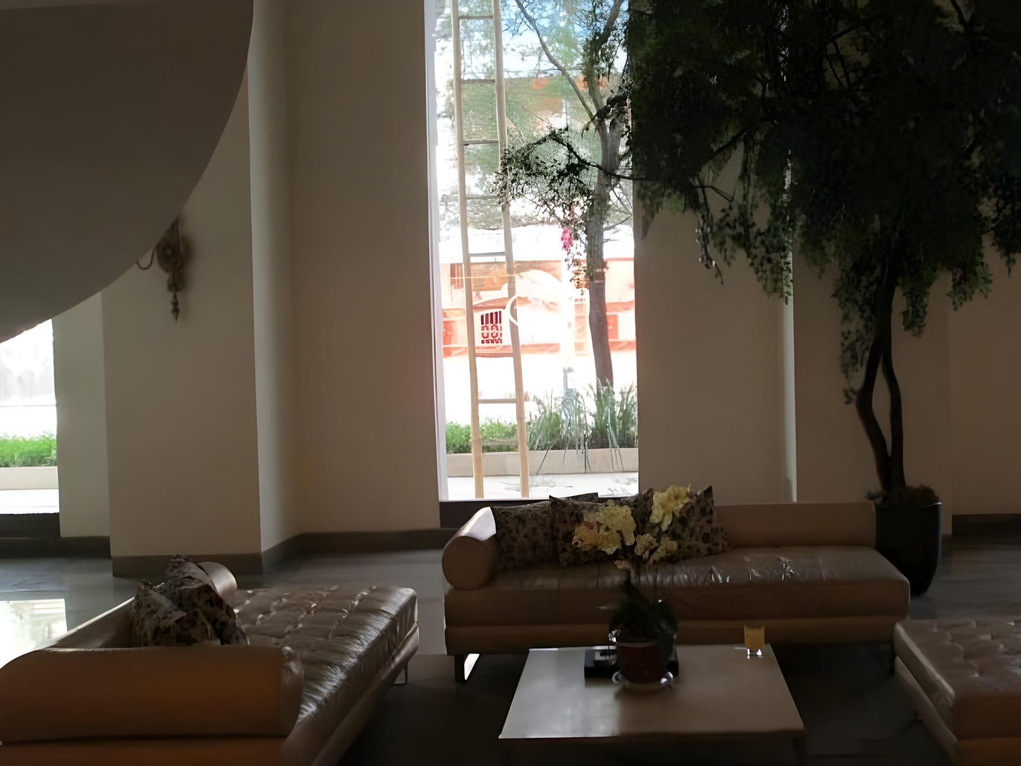 Kenari Tower Hotel 26/49