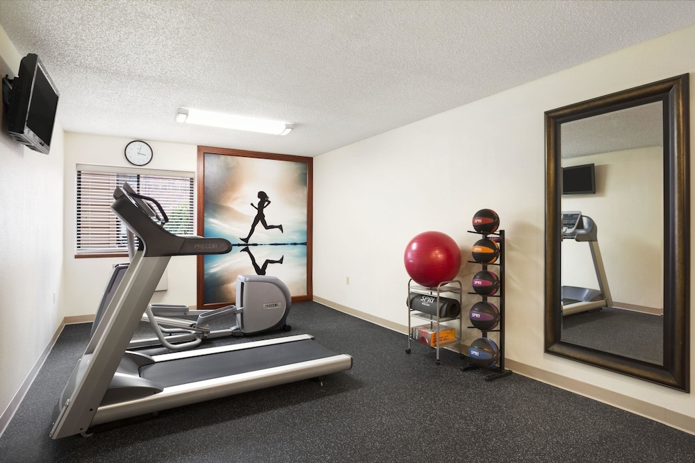 Days Inn by Wyndham Middletown 17/21