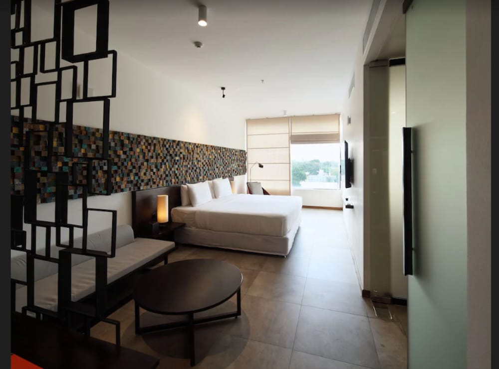 Hotel Me Colombo 26/65