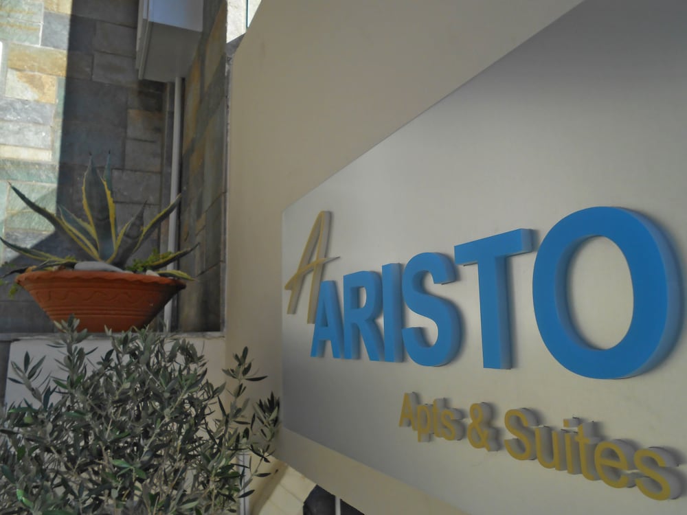 Aristo Apartments 8/57