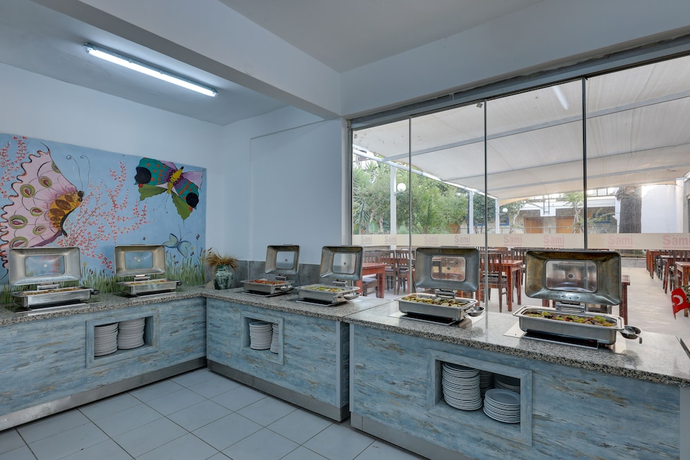 Sami Beach Hotel 25/50