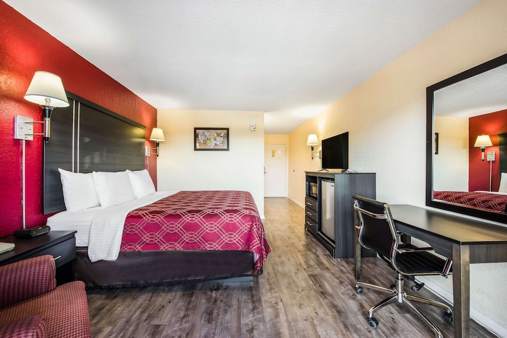 Standard, King Bed