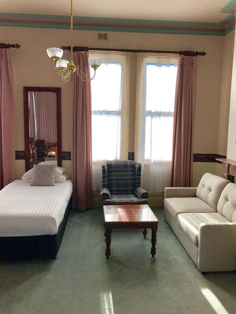 Spa, Suite, King Bed