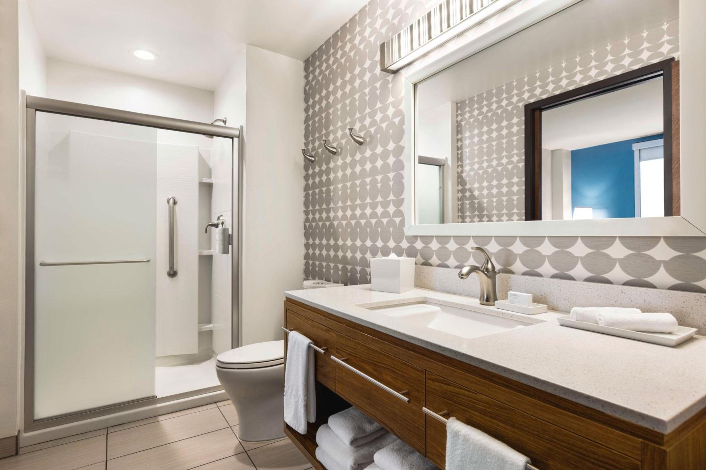 جناح بسرير كينج بغرفة نوم واحدة مع أريكة، Home2 Suites by Hilton New York Long Island City/ Manhattan View 3/4