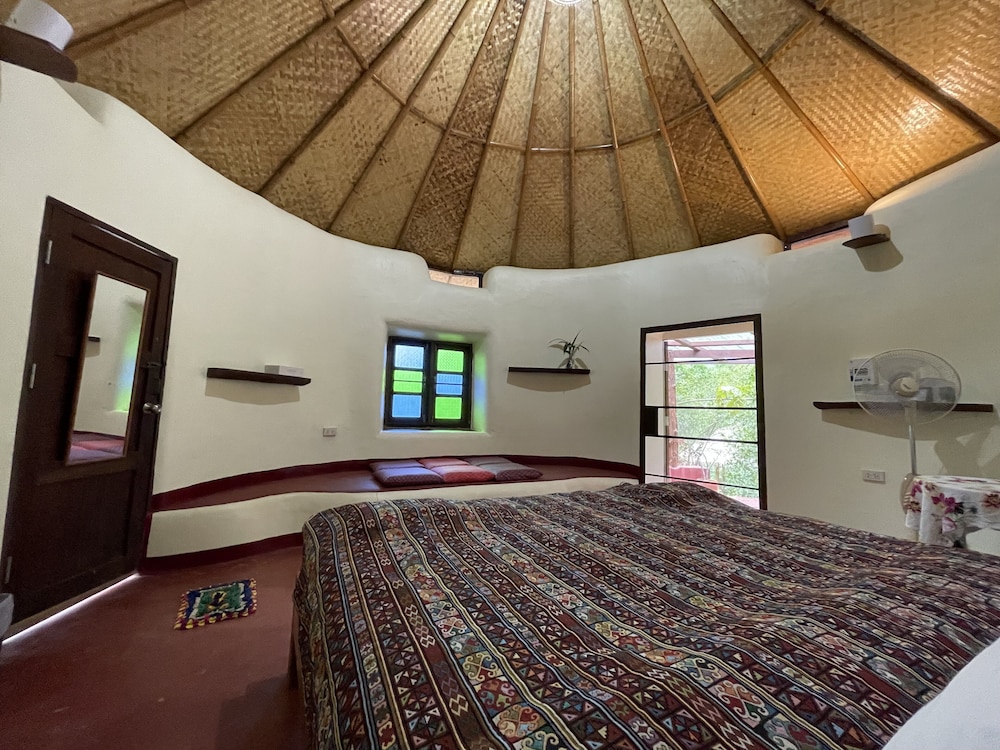 Chiang Dao Roundhouses 8/47