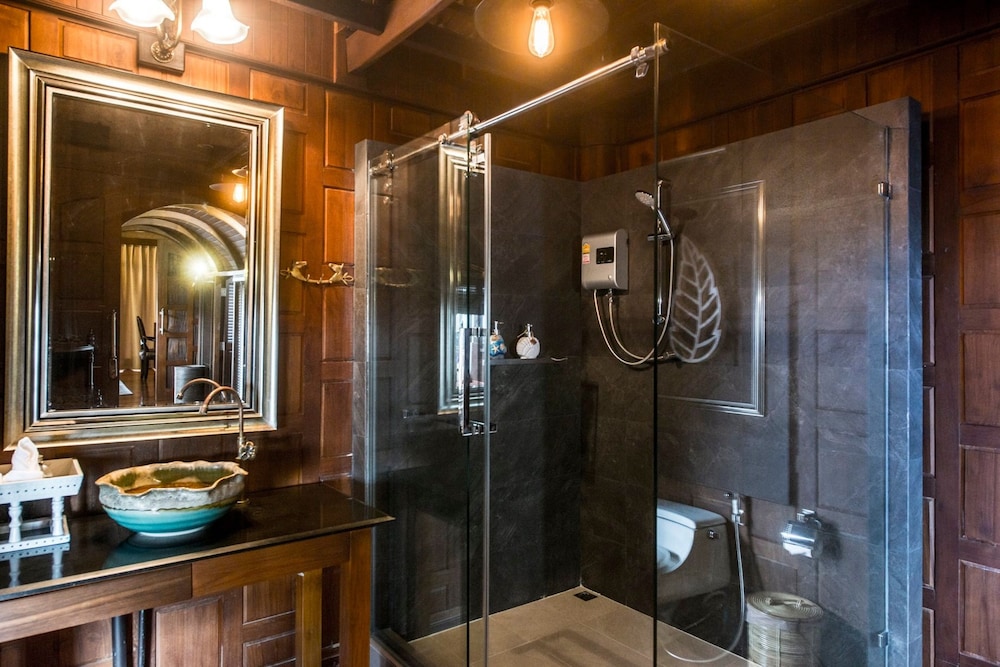 Amara Villa Khao Ka Lok 42/49