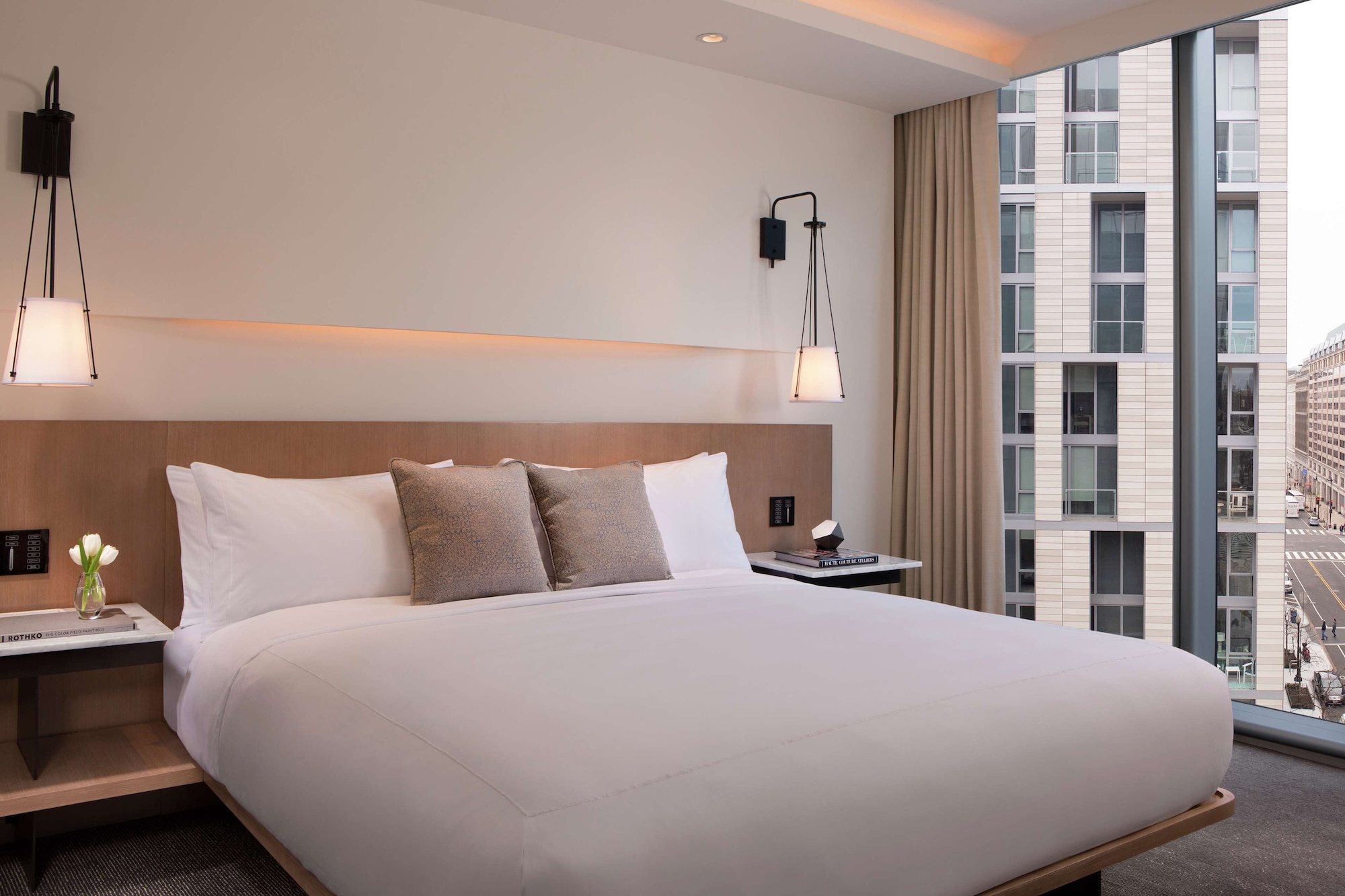 1 Bedroom, Diplomat, Suite, King Bed