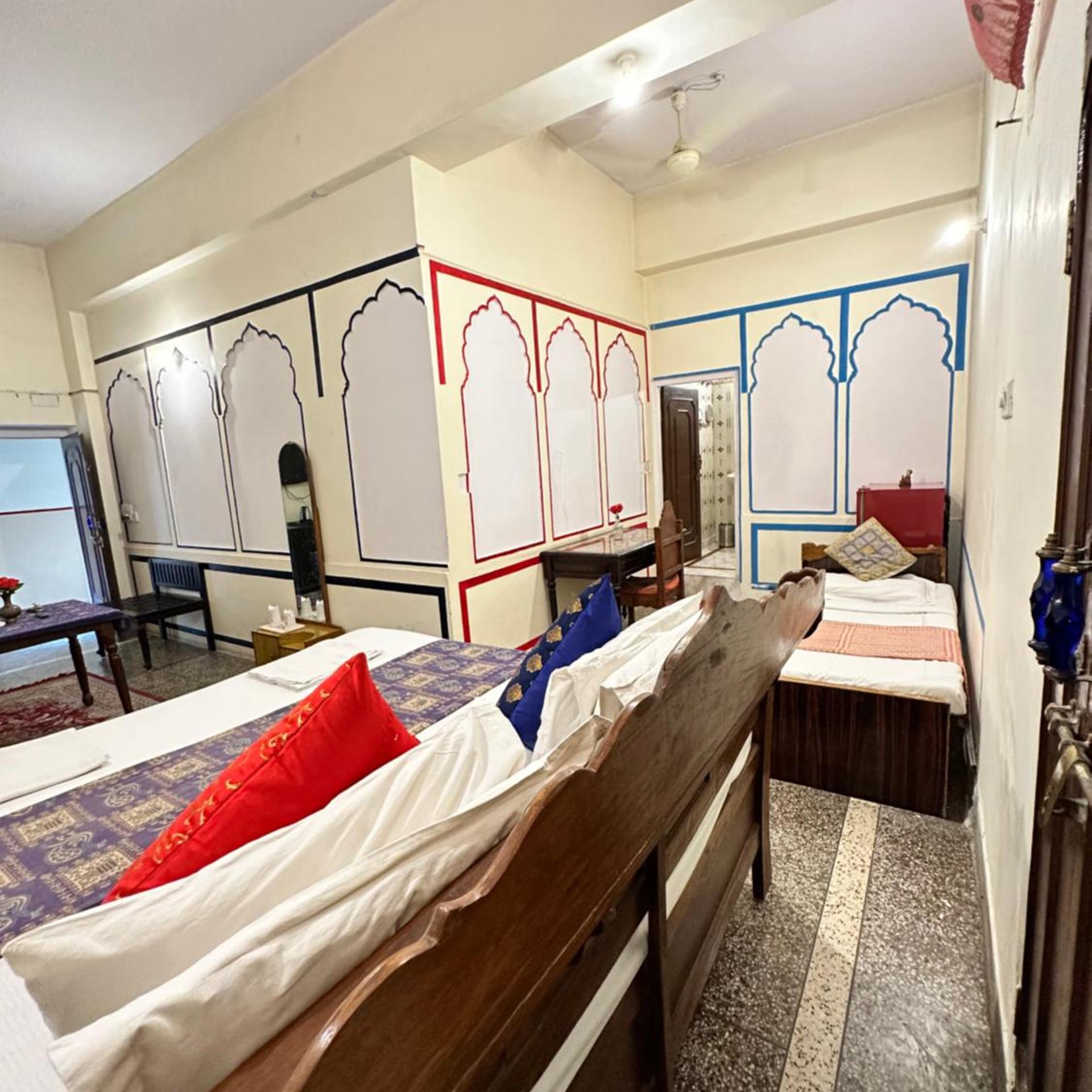 Rawla Mrignayani Palace 9/67