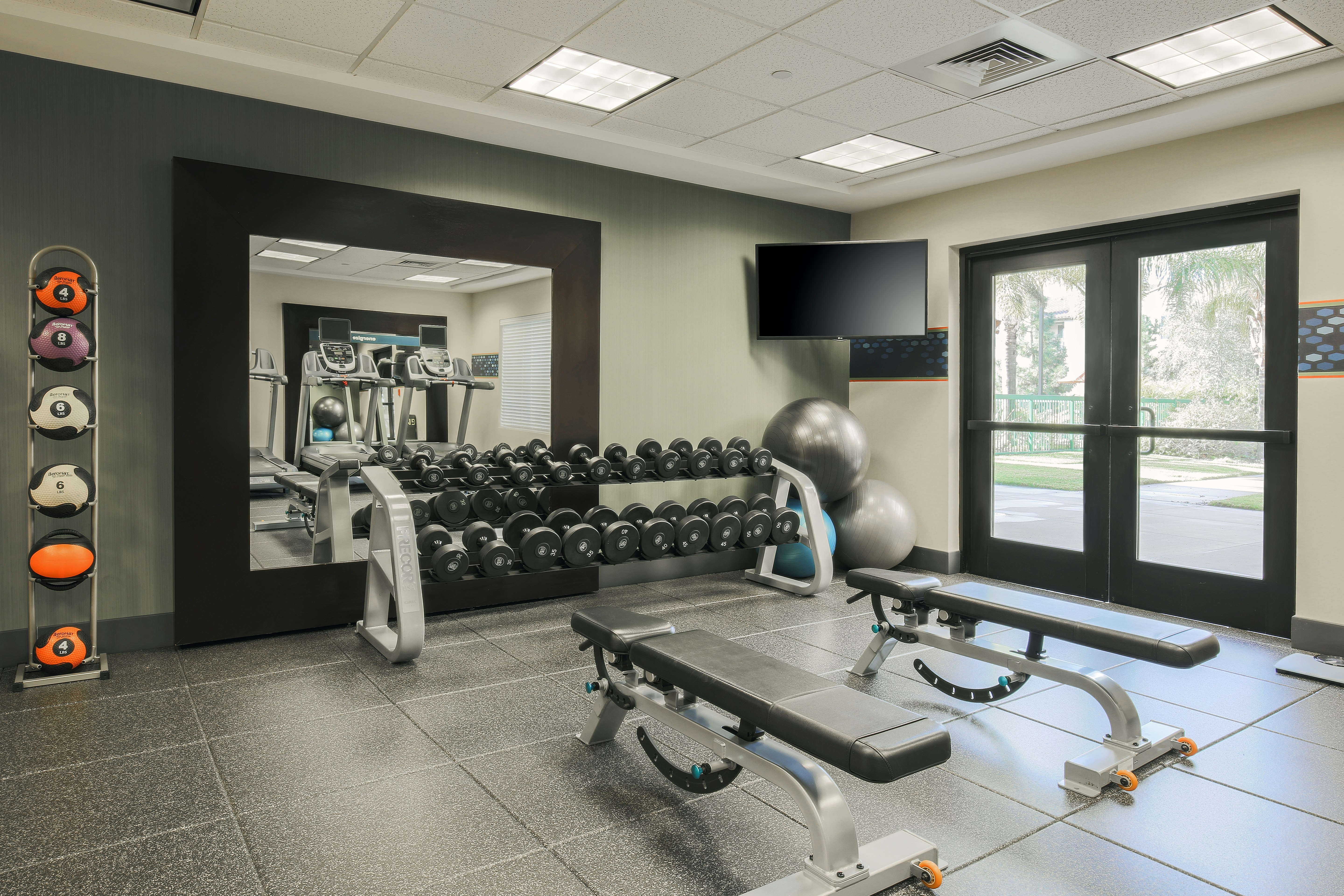 Hampton Inn & Suites Camarillo 22/39