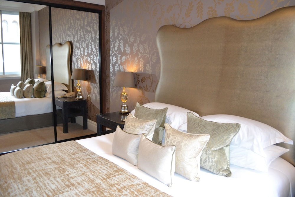 51 Buckingham Gatetaj Suites Residences 34/83