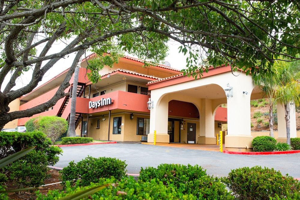 Days Inn By Wyndham Encinitas Moonlight Beach 5/46