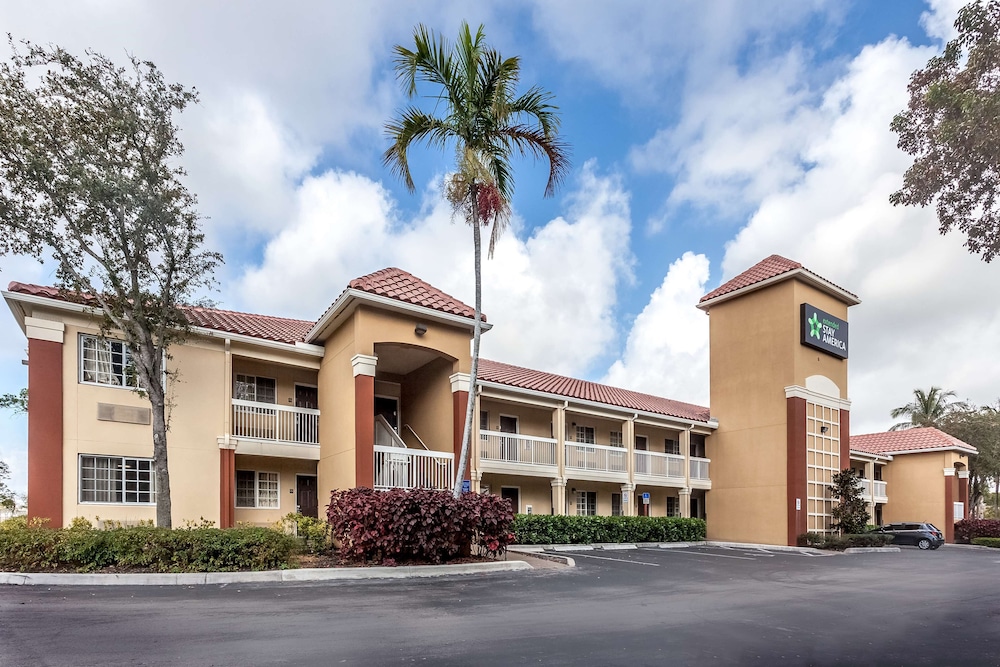 Extended Stay America Suites Miami Airport Doral 1/39