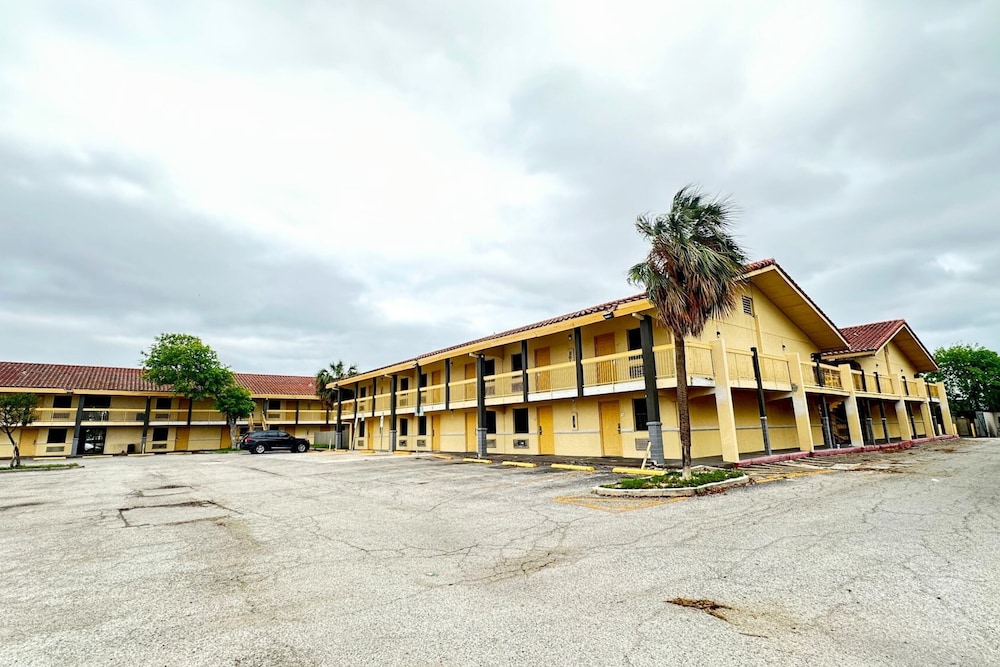 Garden inn and suites san antonio l 35 34/36