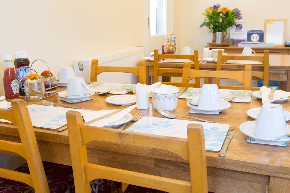 The Firs Guest House 34/45