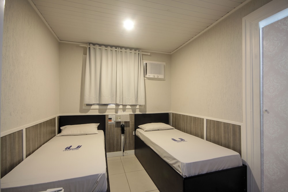 Calamares Hotel 18/49