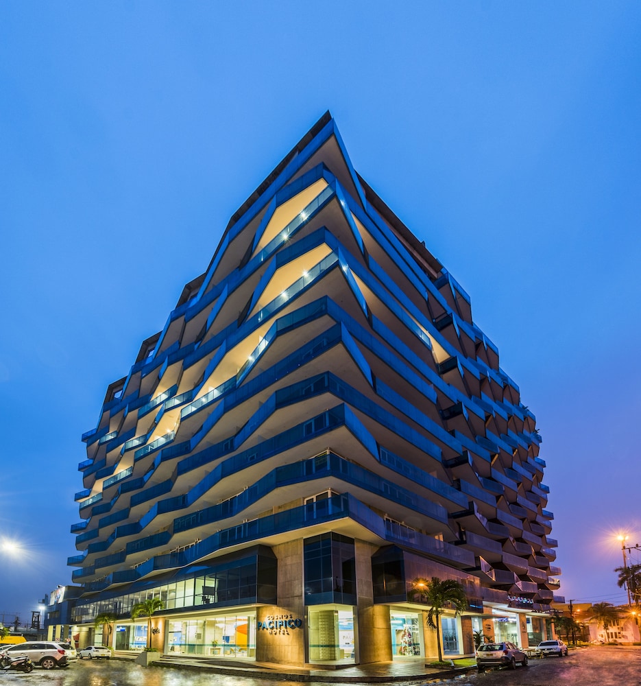 Cosmos Pacífico Hotel in BUENAVENTURA