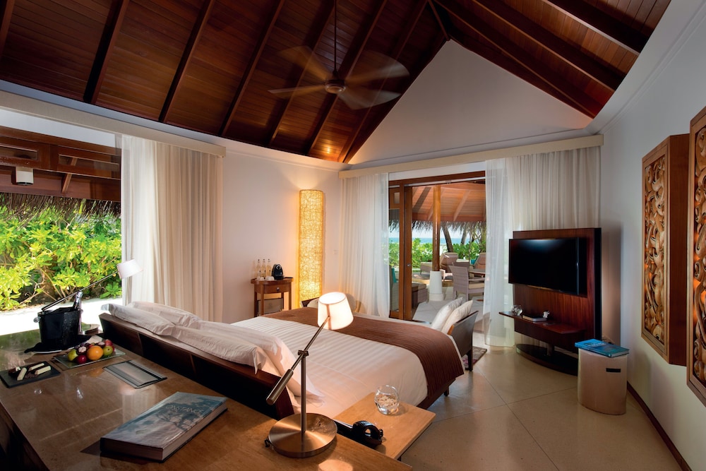 Beach, Villa, King Bed