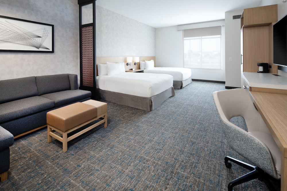 Hyatt Place Bakersfield 17/46