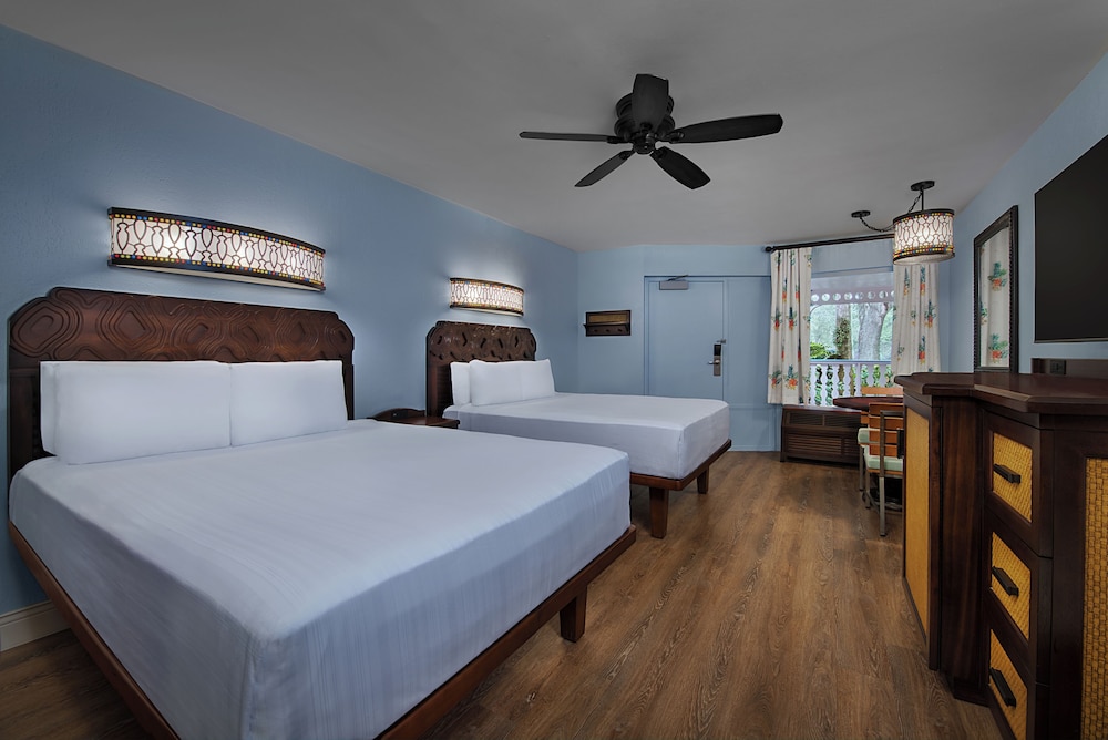 Disneys Caribbean Beach Resort 12/50