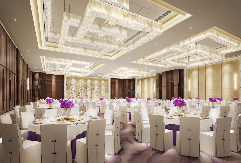 DoubleTree by Hilton Ningbo Beilun 45/58