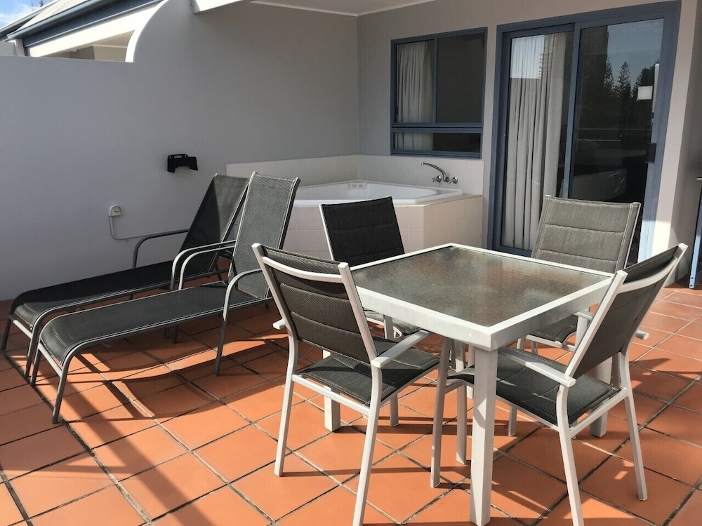 Portobello Resort Apartments 60/73
