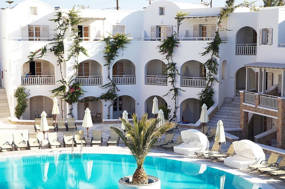Aegean Plaza Hotel in SANTORINI