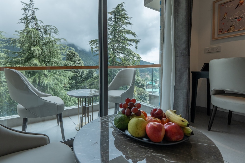 Mastiff Select Mandavya Dharamkot, McLeodganj 50/61