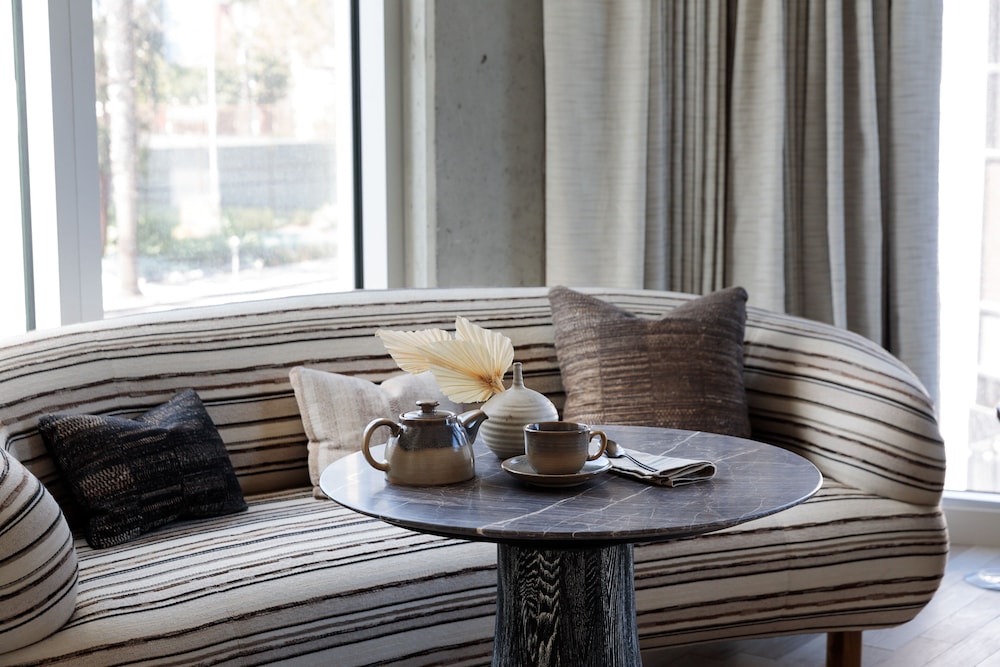 Santa Monica Proper Hotel 48/56