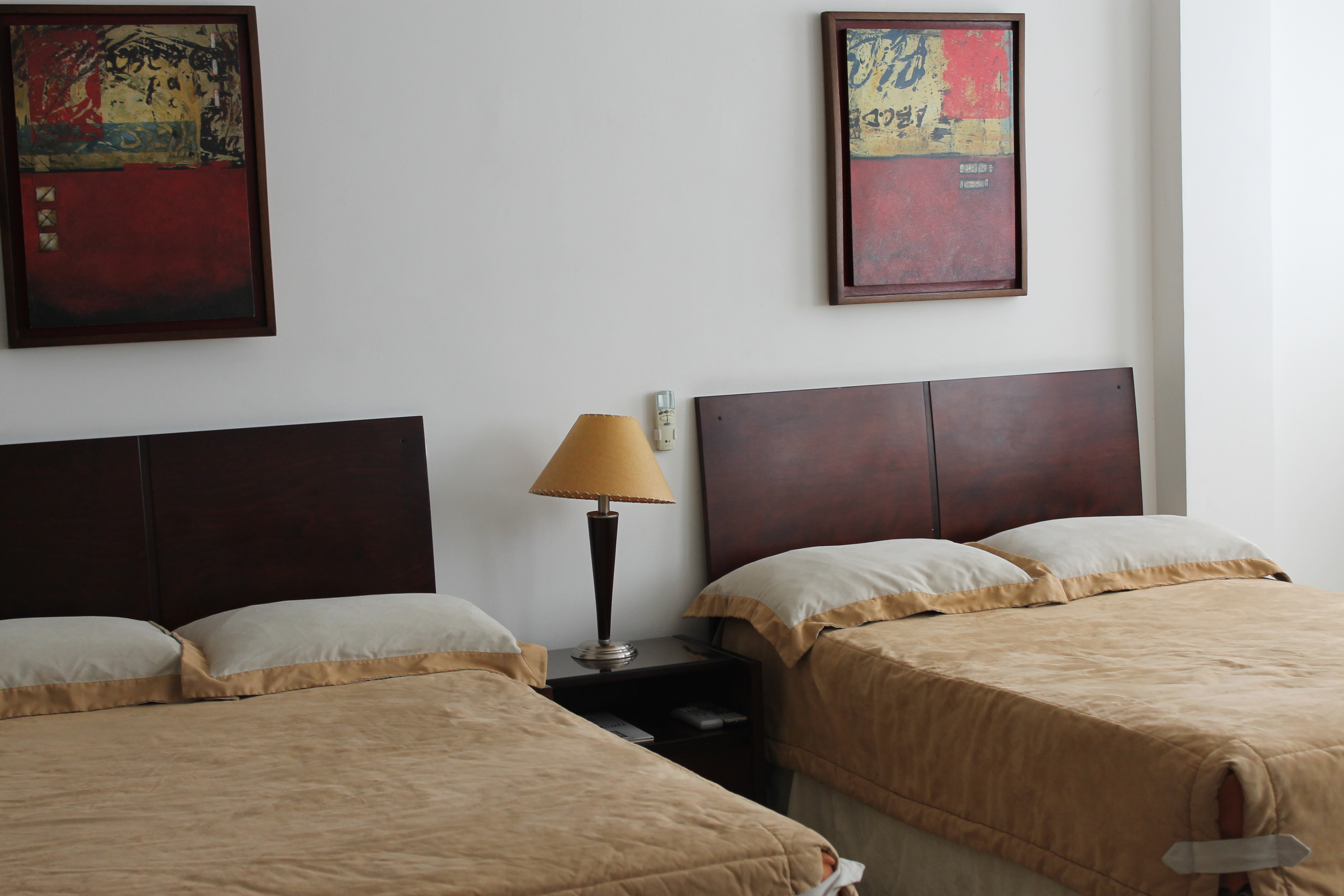 Hotel Cuarta Avenida 16/37