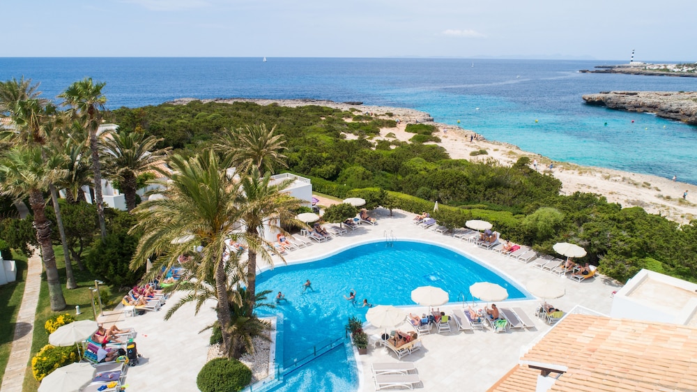 Grupotel Aldea Cala n Bosch 36/39