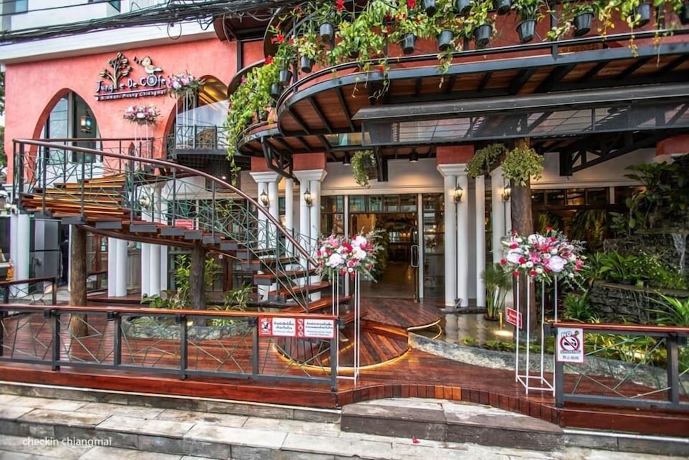 Vulcano Hotel Chiang Mai 3/50