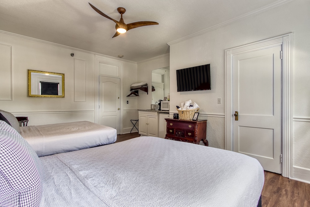 Cordova Inn 10/56