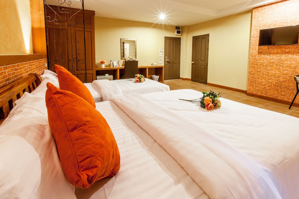 Gallery Lake View Hotel 38/64