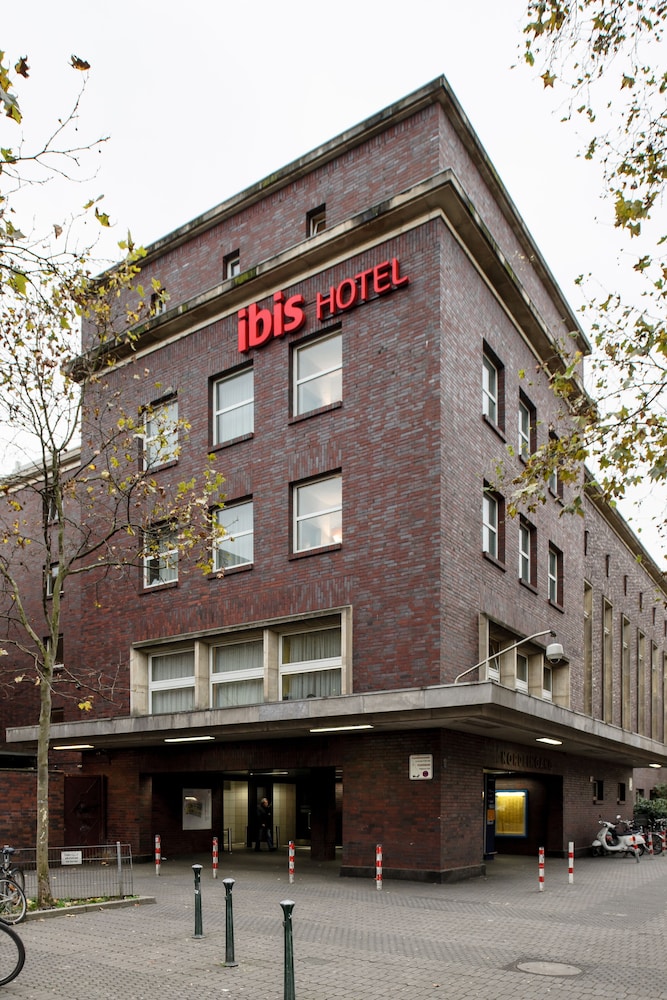 Ibis Dusseldorf Hauptbahnhof 5/67
