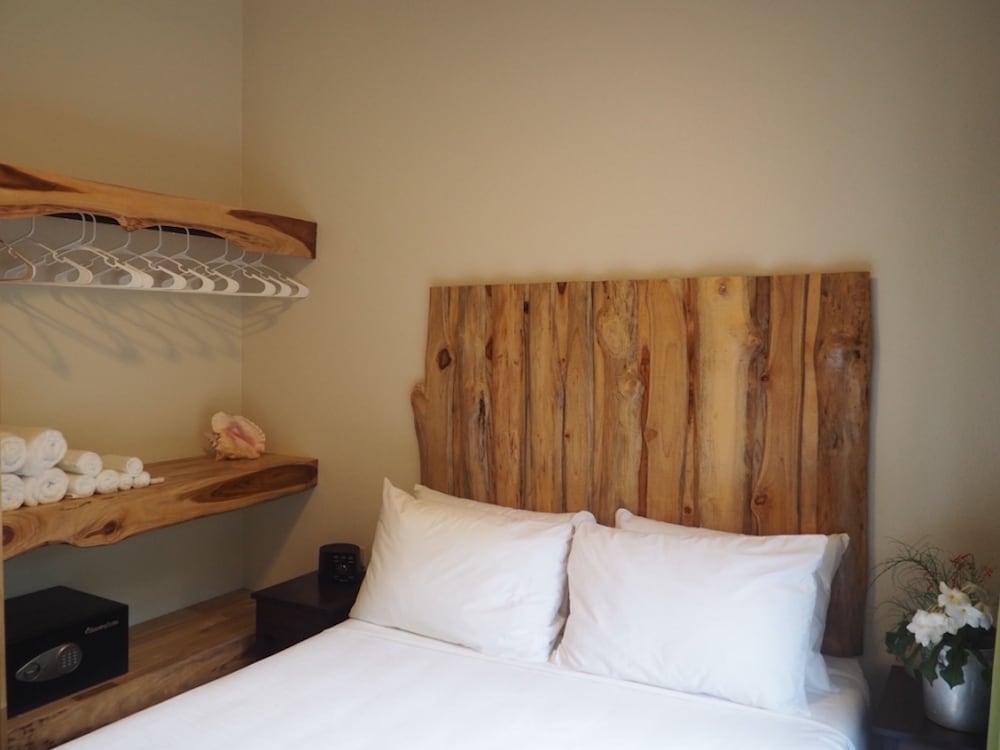 Ten North Tamarindo Beach Hotel 37/70