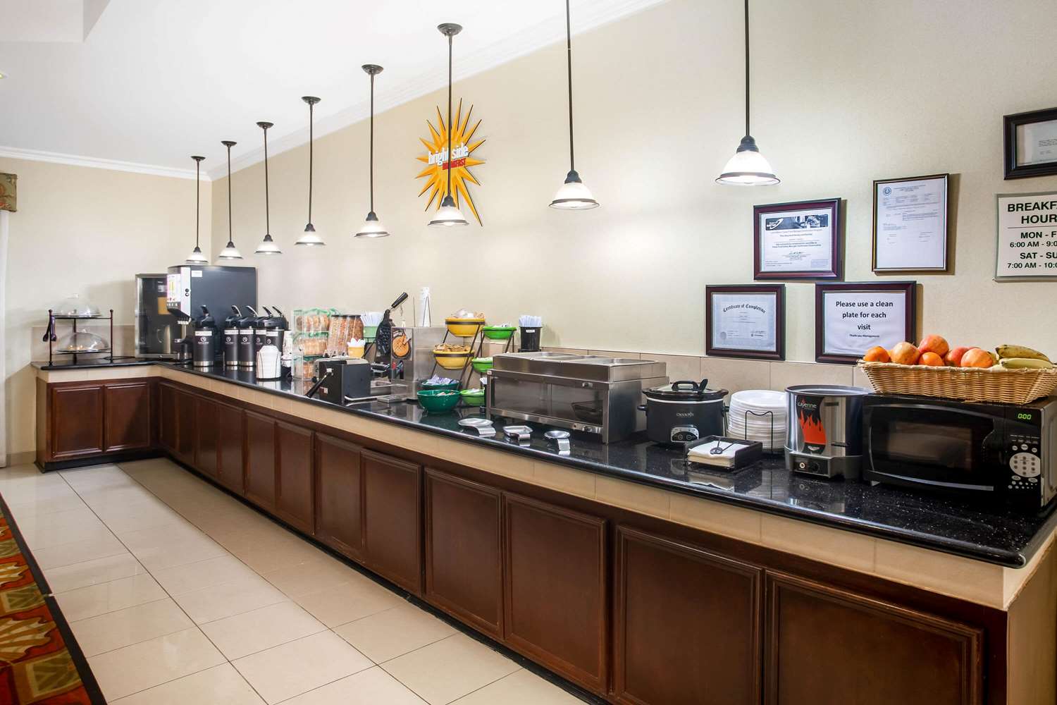 La Quinta Inn And Suites By Wyndham Columbus Tx 9/60