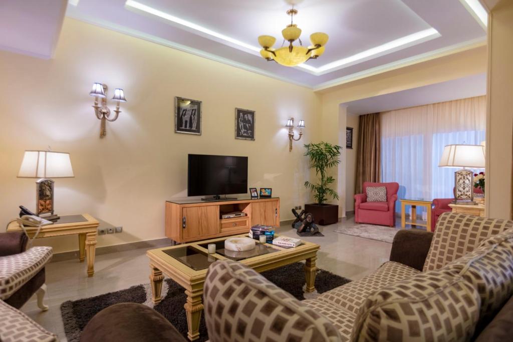 ROYAL SAVOY VILLAS 26/53