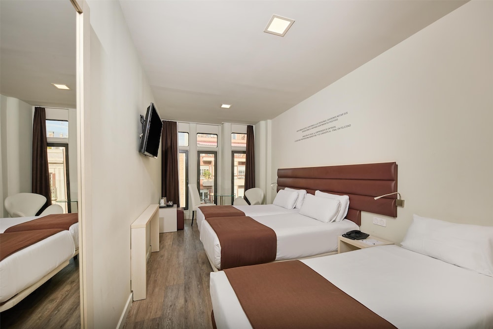 ROOM, TWIN BEDS, WITH EXTRA BED