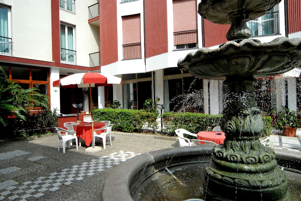 Hotel Cinque Terre 40/42