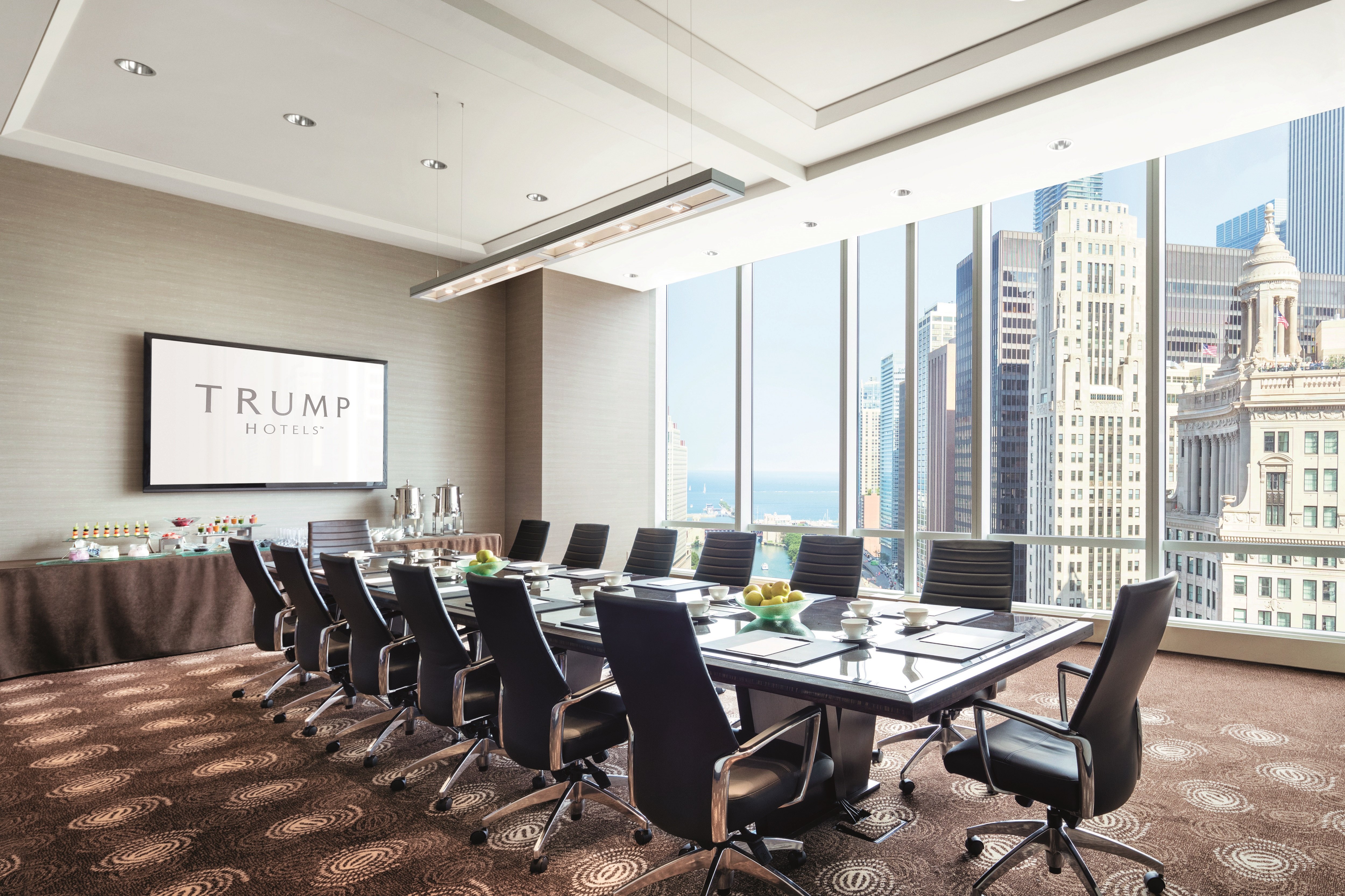 Trump International Hotel & Tower Chicago 69/84