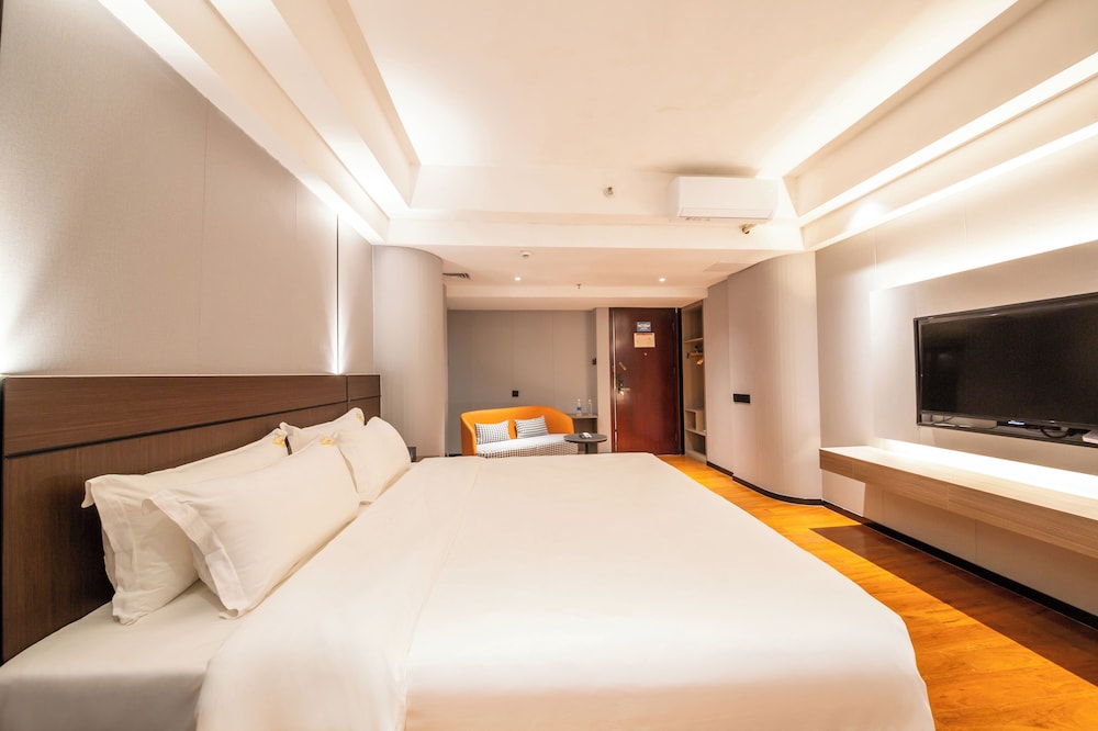 Zhuhai Jinguan Holiday Hotel 7/39