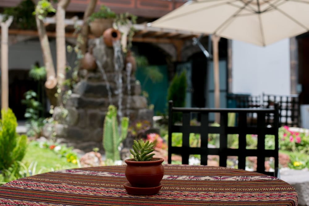 Casa Biru Hotel Boutique 55/68